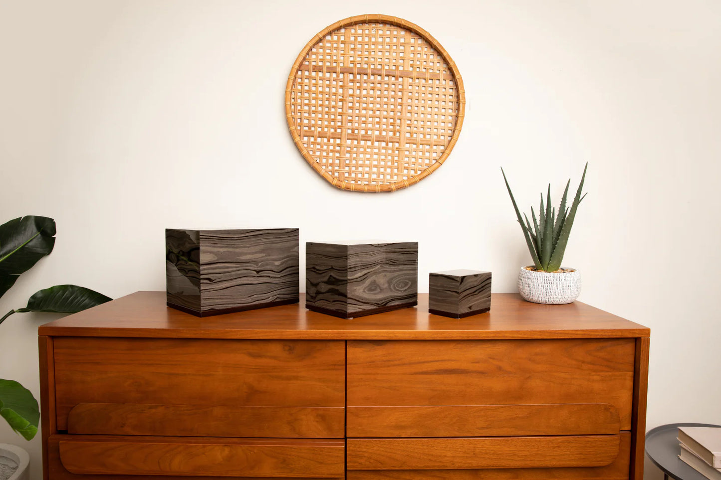 Henrietta Cremation Urn | Adult Ashes | Engravabe